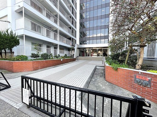 大山ローヤルコーポ エントランス