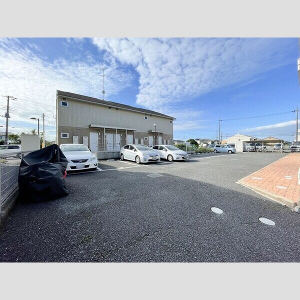 バーディコート 駐車場