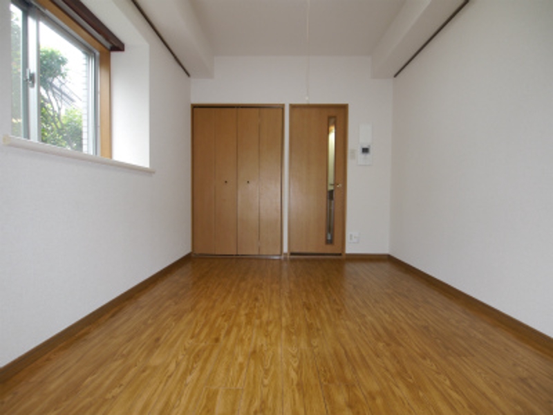 クラッセ国際コーポ池袋1階 内観