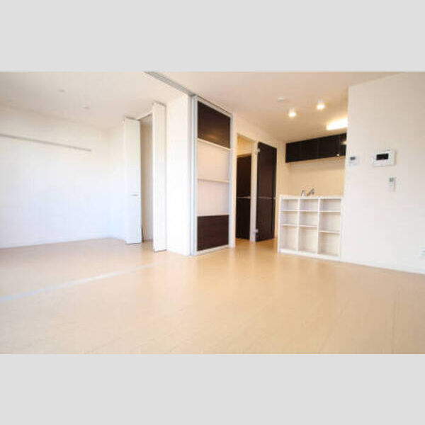 FLAT TENJINⅡⅢ　Ⅱ 1号室LD+洋室