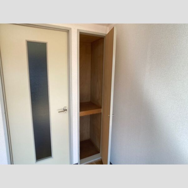 メゾン・ド・オヤマ203号室 収納