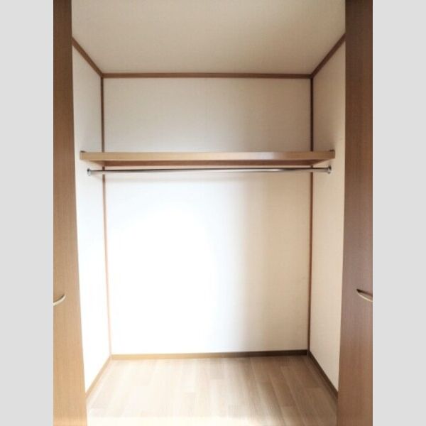 クレセントⅠ102号室 クローゼット