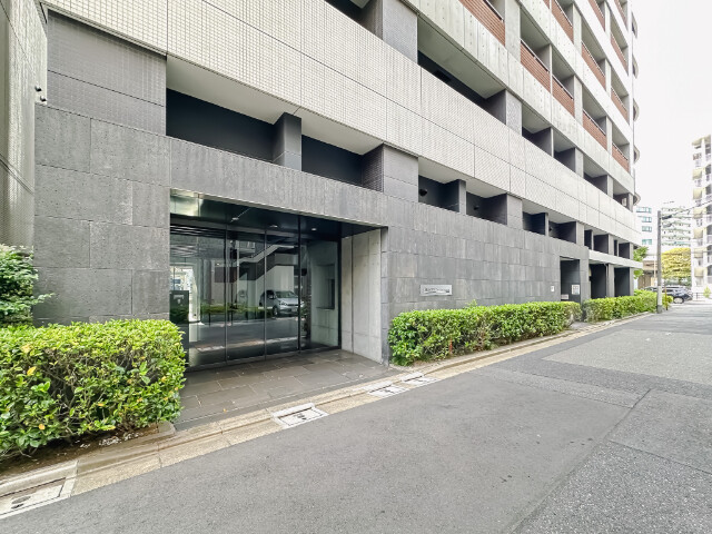 レジディア芝浦ＫＡＩＧＡＮ4階 エントランス