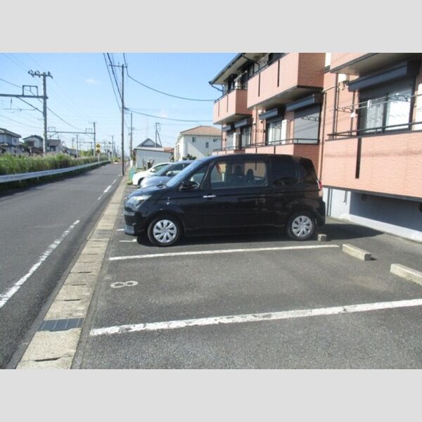 トカトカハウス201号室 敷地内駐車場