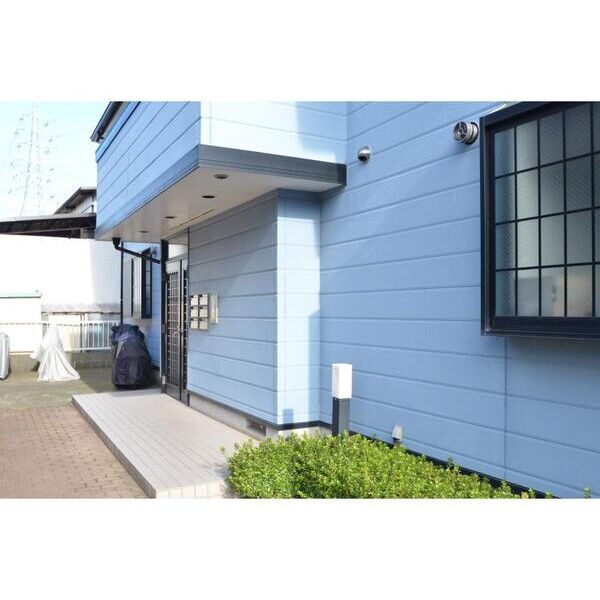 グランドールイズミIII エントランス