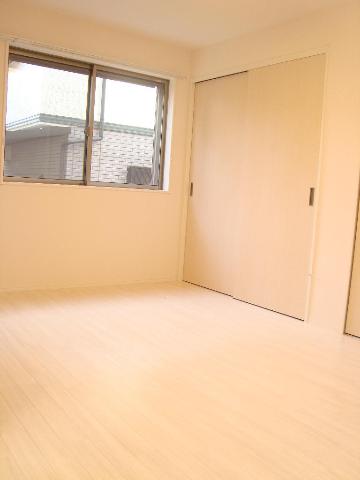 フリュレーヴ 洋室