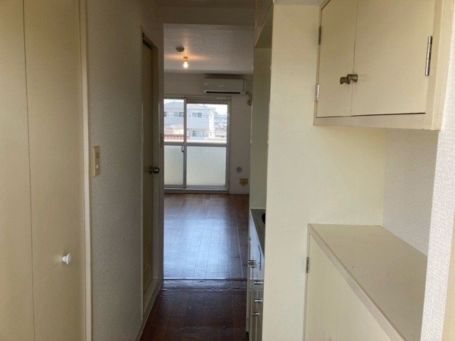 ウィンベルソロ北綾瀬第１０ 玄関