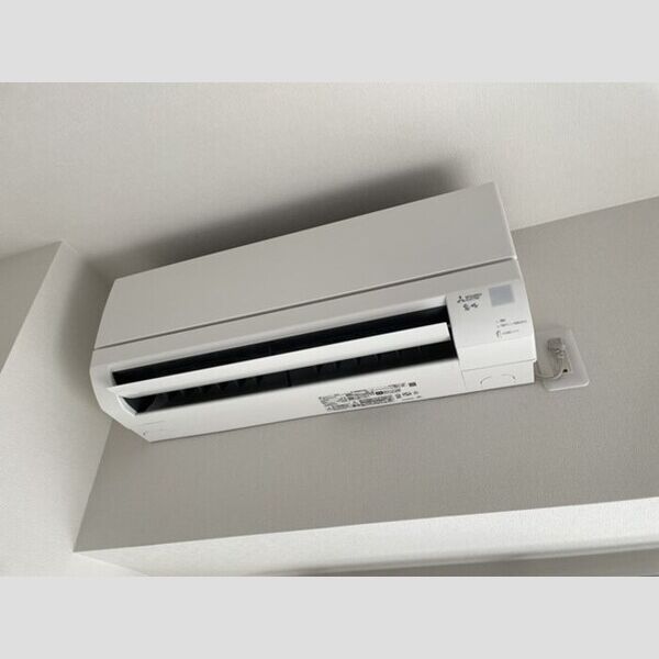 コンフォール小泉205号室 エアコン