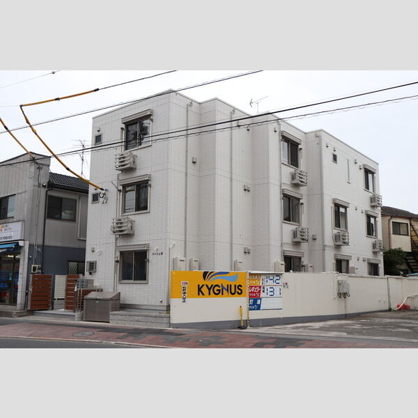 ファミユDの外観画像