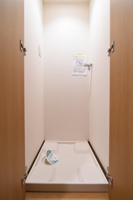 ミリオンガーデン小石川2階 室内洗濯機置場