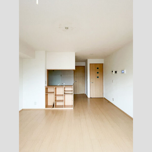 サンオークヒルズ102号室 リビング