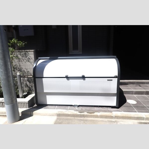 グラナーデ石神井台 ゴミストッカー