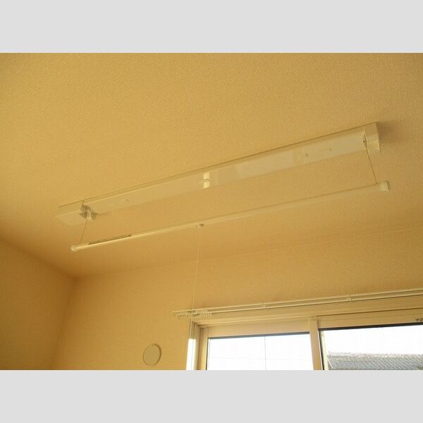 D-ROOM East106号室 室内物干し