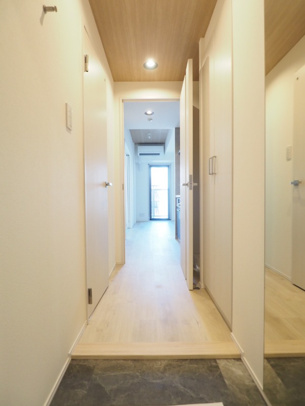 レジディア蒲田 玄関