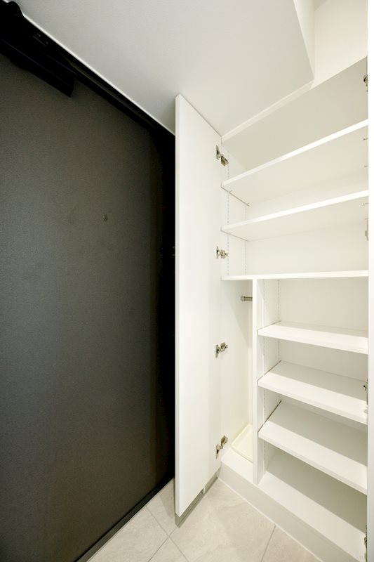 ドゥーエ西小山2階 玄関