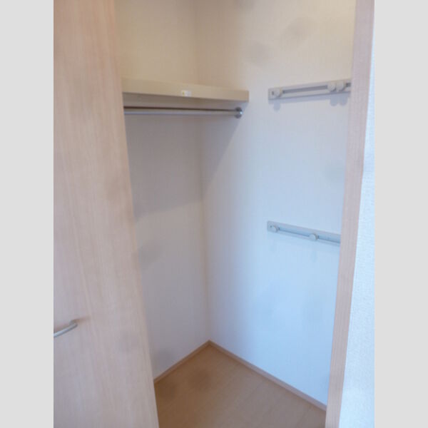 シャインアイリス　Ⅱ クローゼット