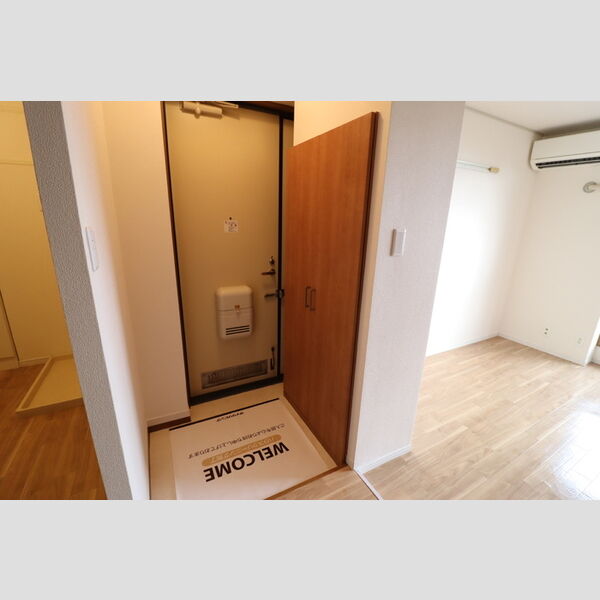 ファーストターフ鎌取　C303号室 玄関