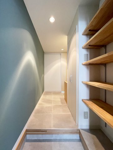 ティーズガーデン千駄ヶ谷 玄関