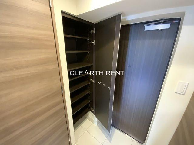 コンシェリア田町4階 大容量のシューズクローゼット