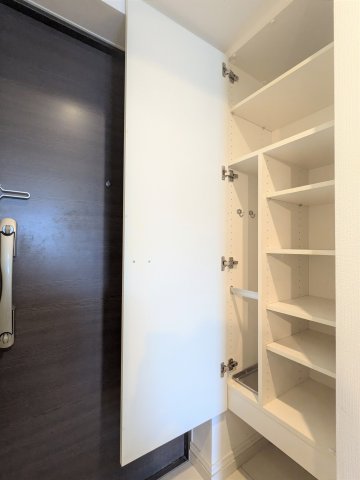 プレミアムキューブ東十条アリア403号室 玄関