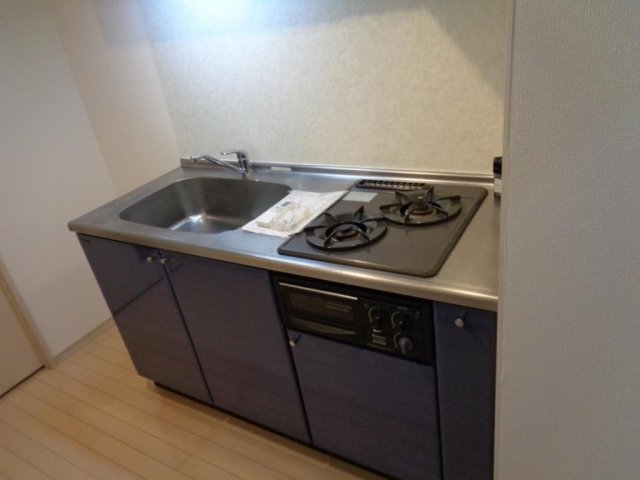 ガーラ市ヶ谷銀杏坂 システムキッチン（2口ガスコンロ・グリル付）