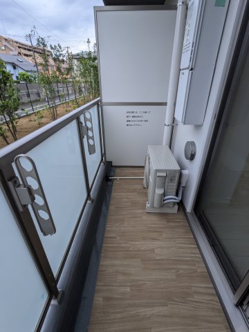ケイディーエックスレジデンス原木中山0109号室 バルコニー