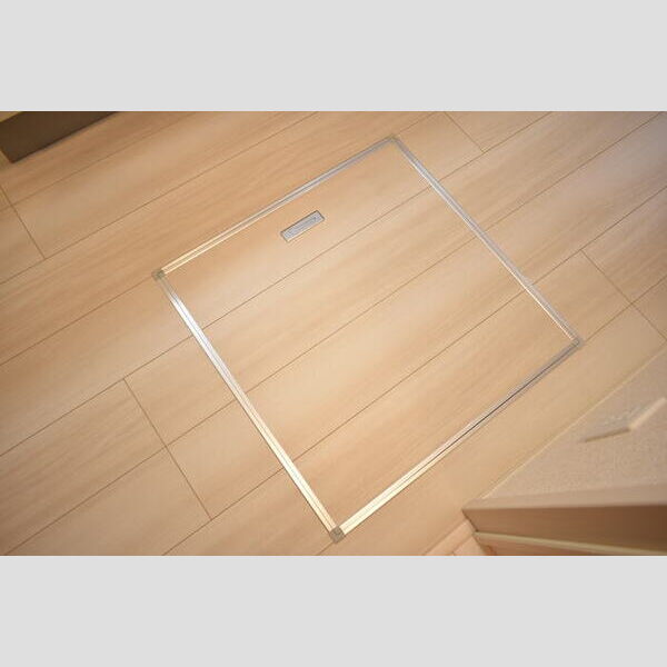 サンセール氷川 床下収納