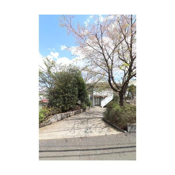 ハイライズ玉川学園A205号室 エントランス