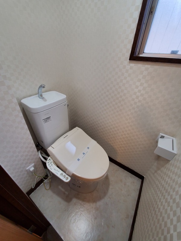 幸眞ビル1階 温水洗浄便座