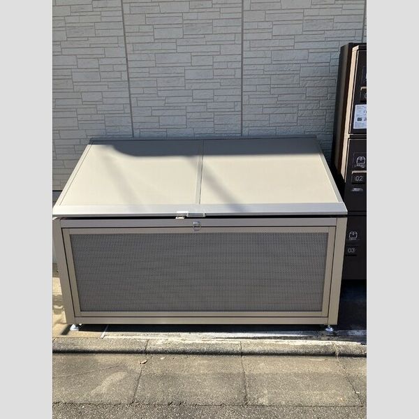 ファインハウスⅡ106号室 入居者様専用ゴミストッカー
