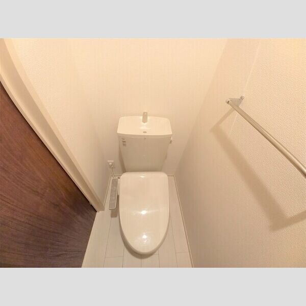 ロイヤルヒル越谷 温水洗浄暖房便座トイレ