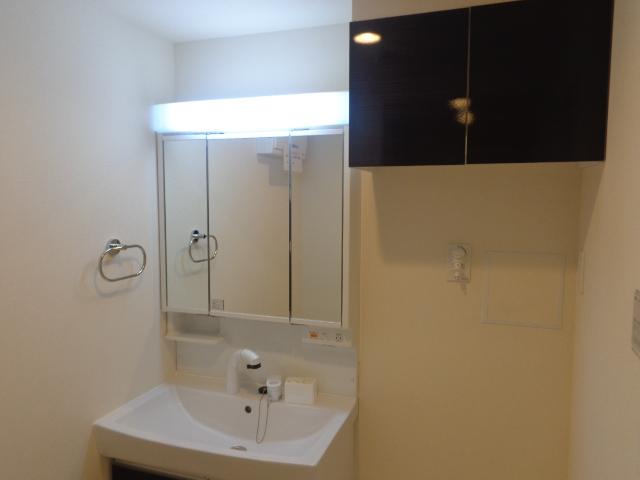 リヴェール（Ｌｉｖｅｒ） 洗髪洗面化粧台