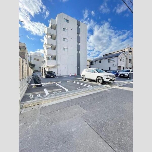 カーサ フェリーチェ 柴又104号室 駐車場