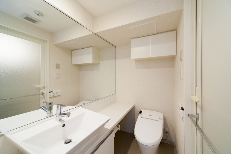 レジディア中野10階 トイレ