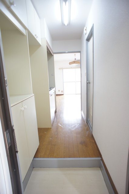 ブロードフラット0106号室 同タイプ別部屋写真です。現況優先