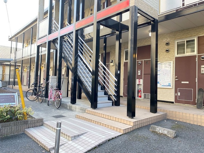 レオパレスハロー越谷 外観