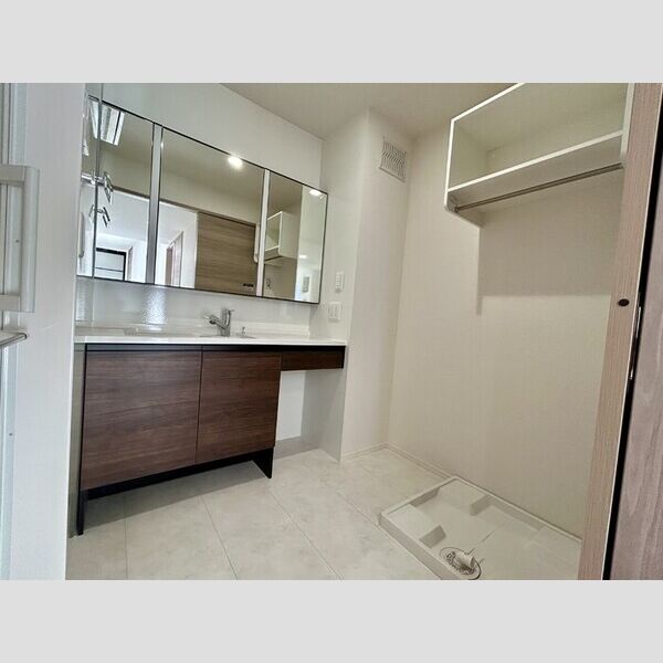 メゾンドール・カムイδ館 洗面所