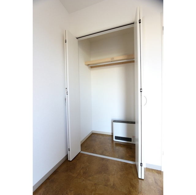 ＲＯＮＤⅤ番館103号室 クローゼット