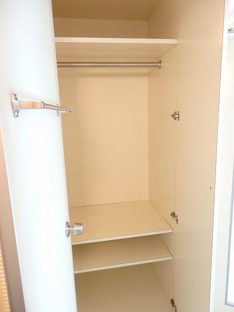 ローズマンションＡ３１番館(A-031)3階 収納