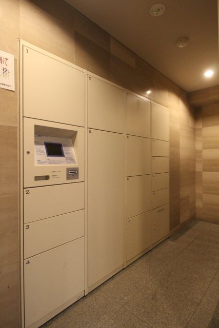 パレステュディオ飯田橋1階 宅配BOX