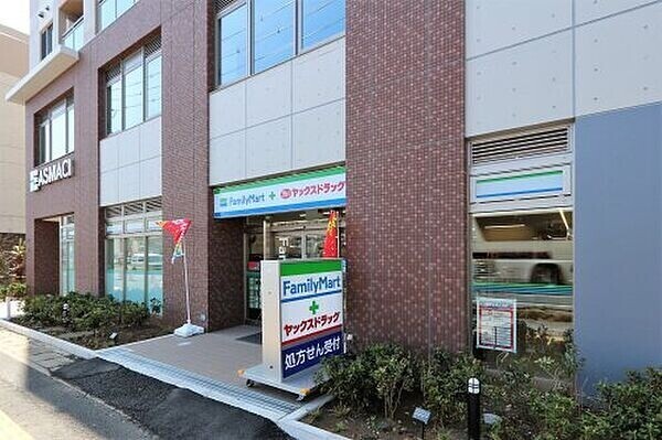 ローズアパート(Q-088)2階 ファミリーマートヤックスドラッグ浦安東野店