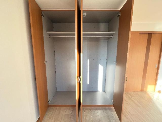 マーガレットガーデンⅡ202号室 クローゼット（イメージ）