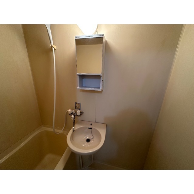 コムハウス 内観