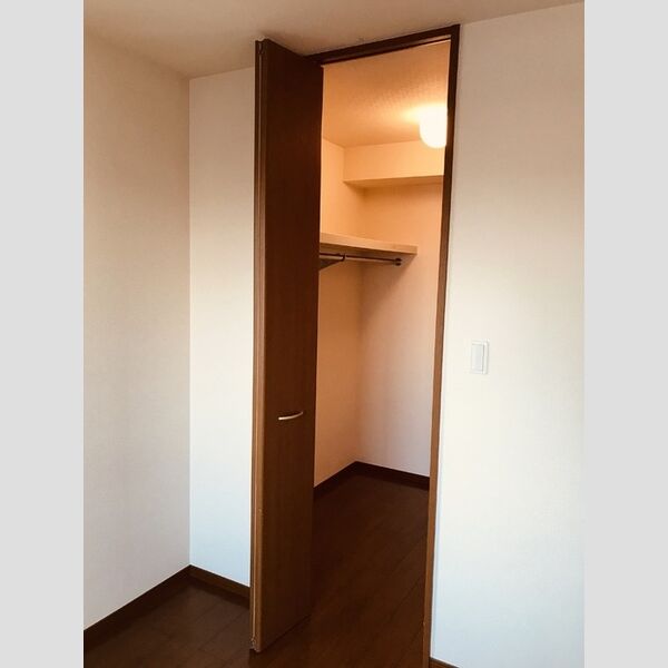 メゾン　リヴェール205号室 収納