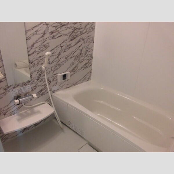 ルーチェB201号室 201　浴室