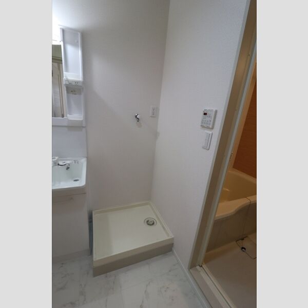 ラ・ソレイユ101号室 洗濯機設置場所