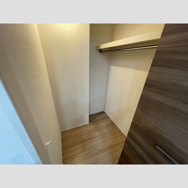 響203号室 同建物別部屋の参考画像