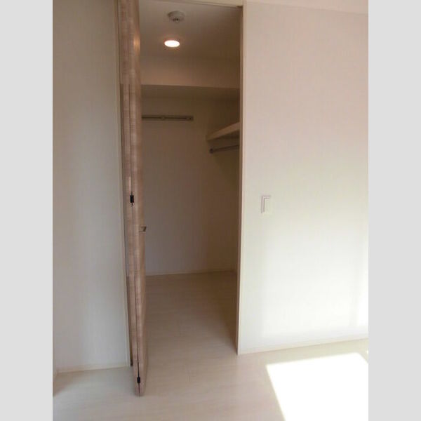 キャンベル307号室 ウォークインクローゼット