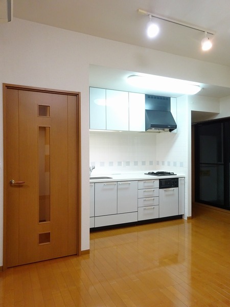 グレイス新横浜アクシス304号室 リビング