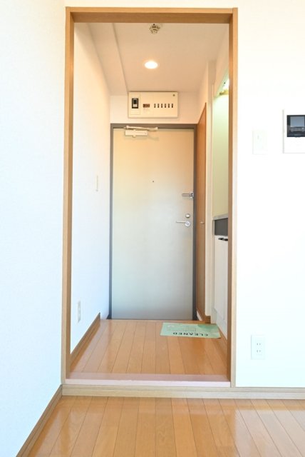 プレール新宿余丁町 玄関